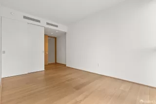 Photo #6: 426134027 Listing