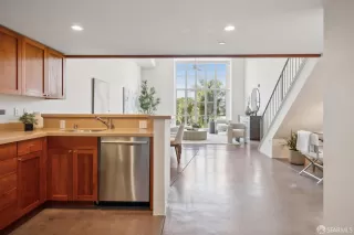 Photo #3: 426134537 Listing