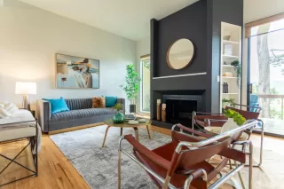Photo #6: 426134709 Listing