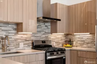 Photo #5: 426135538 Listing 