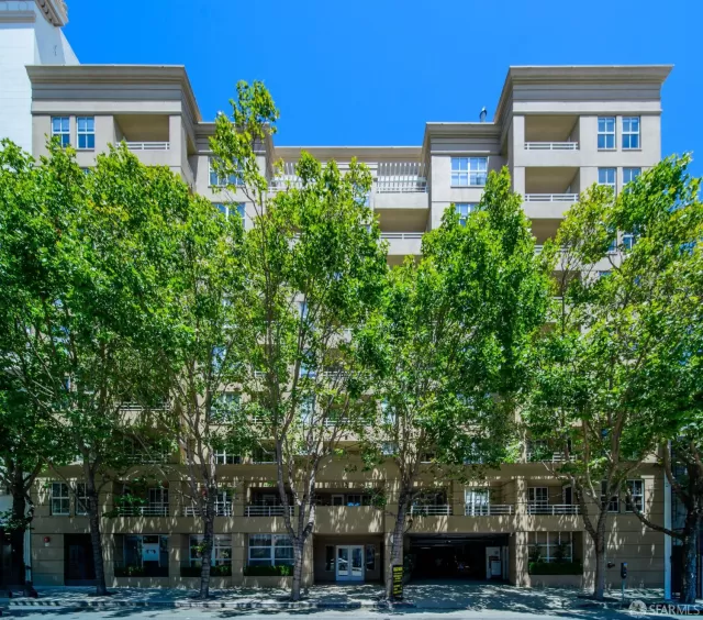 MLS: 426135725 Condo For Sale