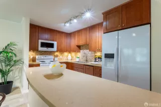 Photo #3: 426136254 Listing