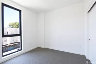 Photo #4: 426137351 Listing 