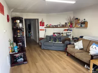 Photo #5: 426137397 Listing
