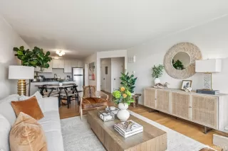 Photo #3: 426137727 Listing 