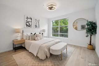Photo #2: 426137976 Listing