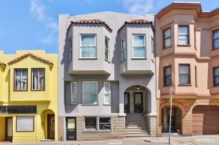 Photo #2: 426138554 Listing