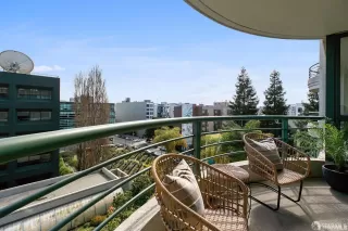 Photo #2: 426139461 Listing