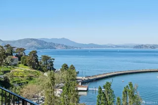 Photo #5: 426140316 Listing