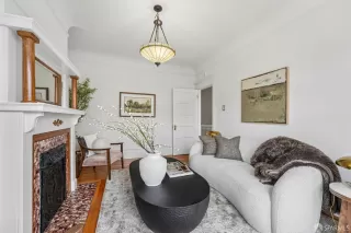 Photo #4: 426140507 Listing 