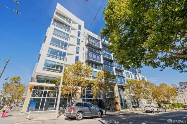 MLS: 426140607 Condo For Sale