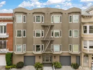 Photo #1: 426140742 Listing 