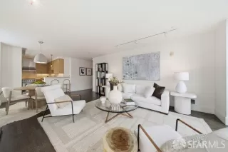 Photo #5: 426140825 Listing