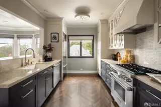 Photo #3: 426141057 Listing 