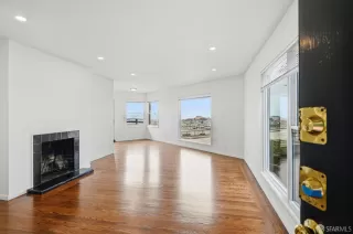 Photo #5: 426142560 Listing 