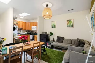 Photo #4: 426142949 Listing 