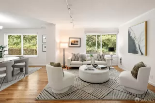 Photo #2: 426143849 Listing