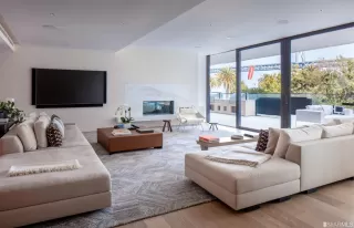 Photo #6: 426145598 Listing 