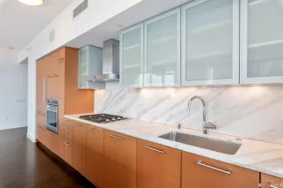 Photo #6: 503307 Listing