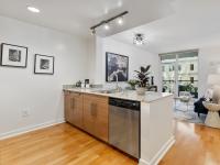 Browse active condo listings in Downtown San Francisco
