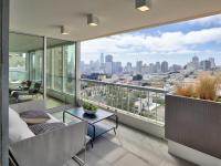 More Details about MLS # 424063861 : 1070 GREEN STREET #1202