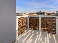 More Details about MLS # 425033379 : 1288 HOWARD STREET #525